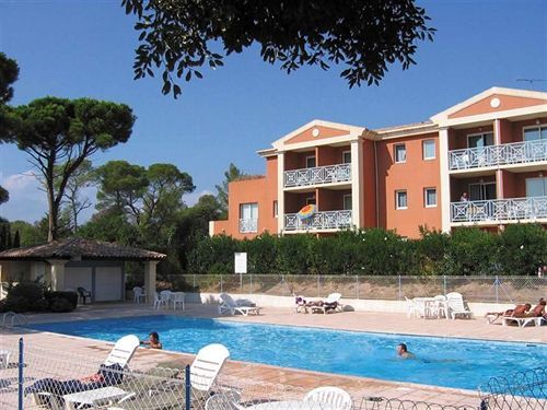 Saint-Raphaël Lagrange Vacances Le Domaine Des Grands Pins المظهر الخارجي الصورة